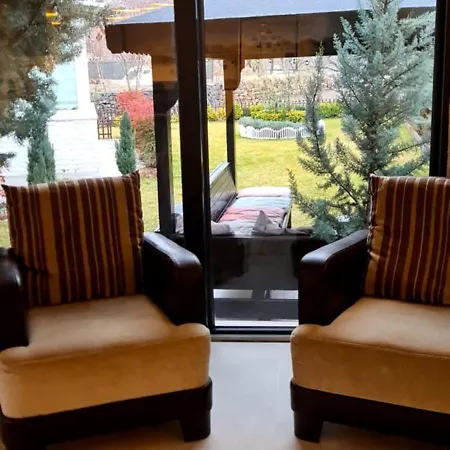 Ebruli Cennet Bahcesi Apartment